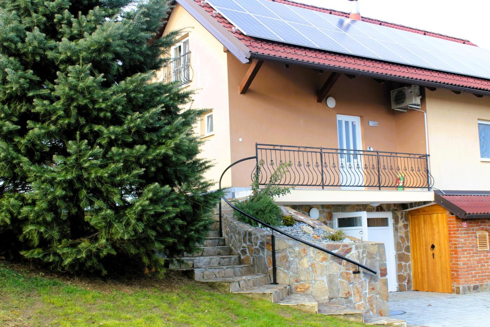 Pocitniska Hisa Soncni Vrh * Spodnji Ivanjci
